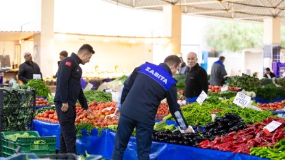 İzmir Narlıdere pazarında kapsamlı denetim
