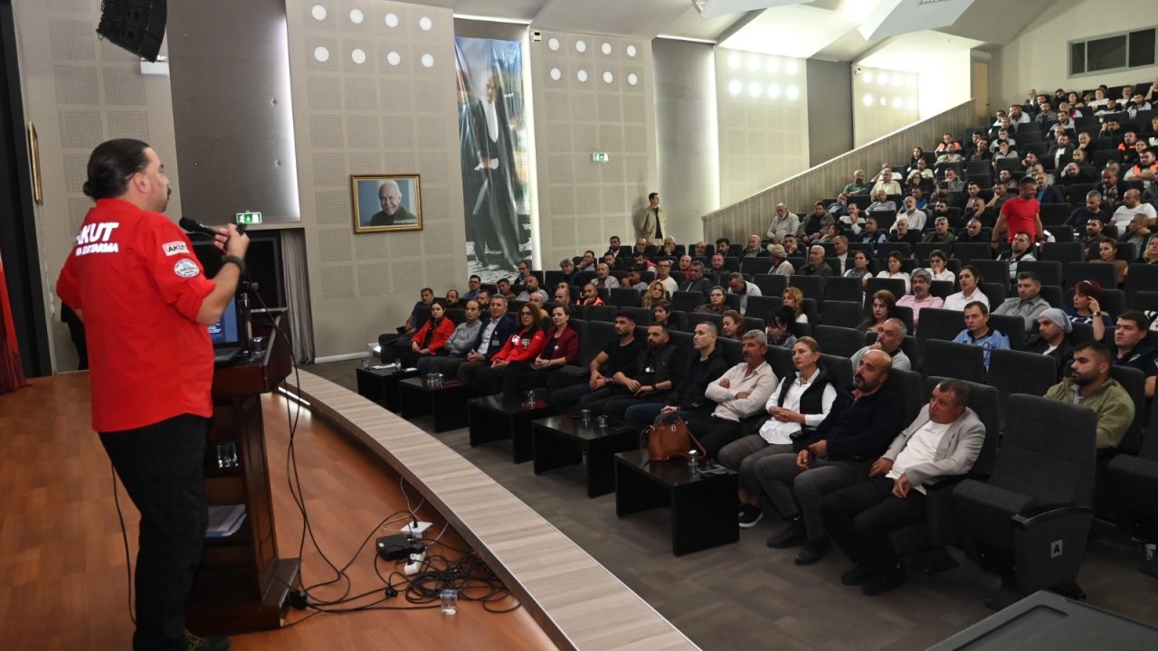 İzmir&#039;de afetlere karşı bilinçli Karabağlar