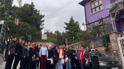 İzmit'te 'Kadın Kadına Konak Buluşmaları' sürüyor