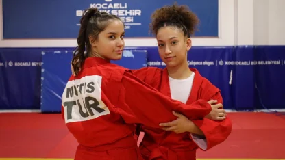 Kağıtsporlu Ceylin ve Kardelen judoda istikbal vadediyor