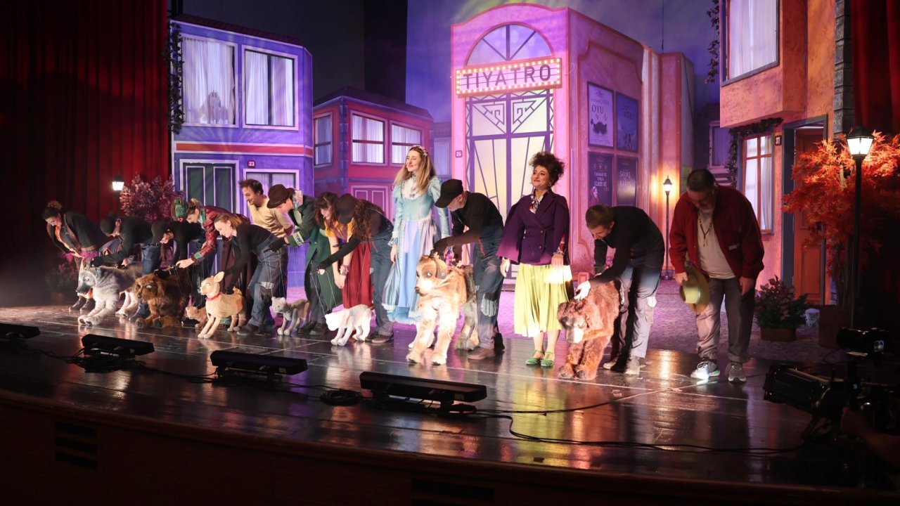 Karagöz Kukla ve Gölge Oyunları’na renkli açılış