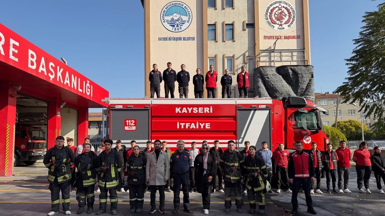 Kayseri Büyükşehir&#039;den lise öğrencilerine staj desteği