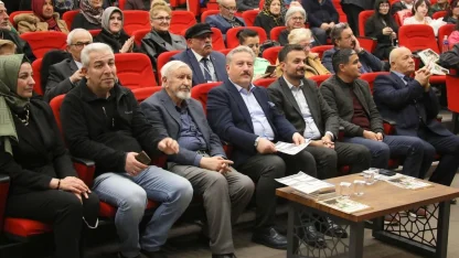 Kayseri Melikgazi'de mısralar konuştu