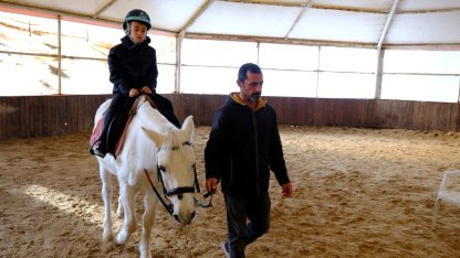 Kocaeli'de ara tatili at üstünde geçirdiler
