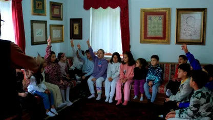 Kocaeli’de çocuklar Mesnevi hikâyelerini sahneledi