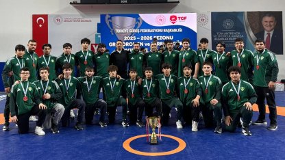 Konya Karataylı yıldız güreşçilerden Türkiye ikinciliği