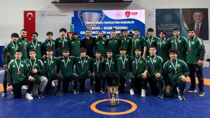 Konya Karataylı yıldız güreşçilerden Türkiye ikinciliği