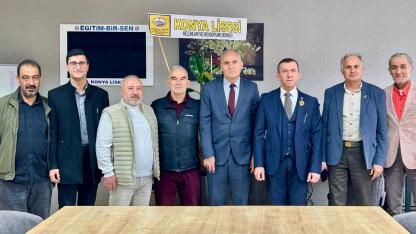 Konya Lisesi'nde anlamlı öğretmenler günü kutlaması