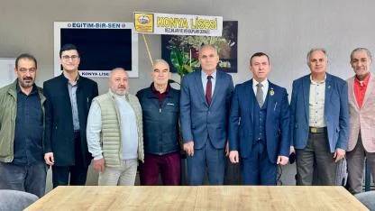 Konya Lisesi'nde anlamlı öğretmenler günü kutlaması