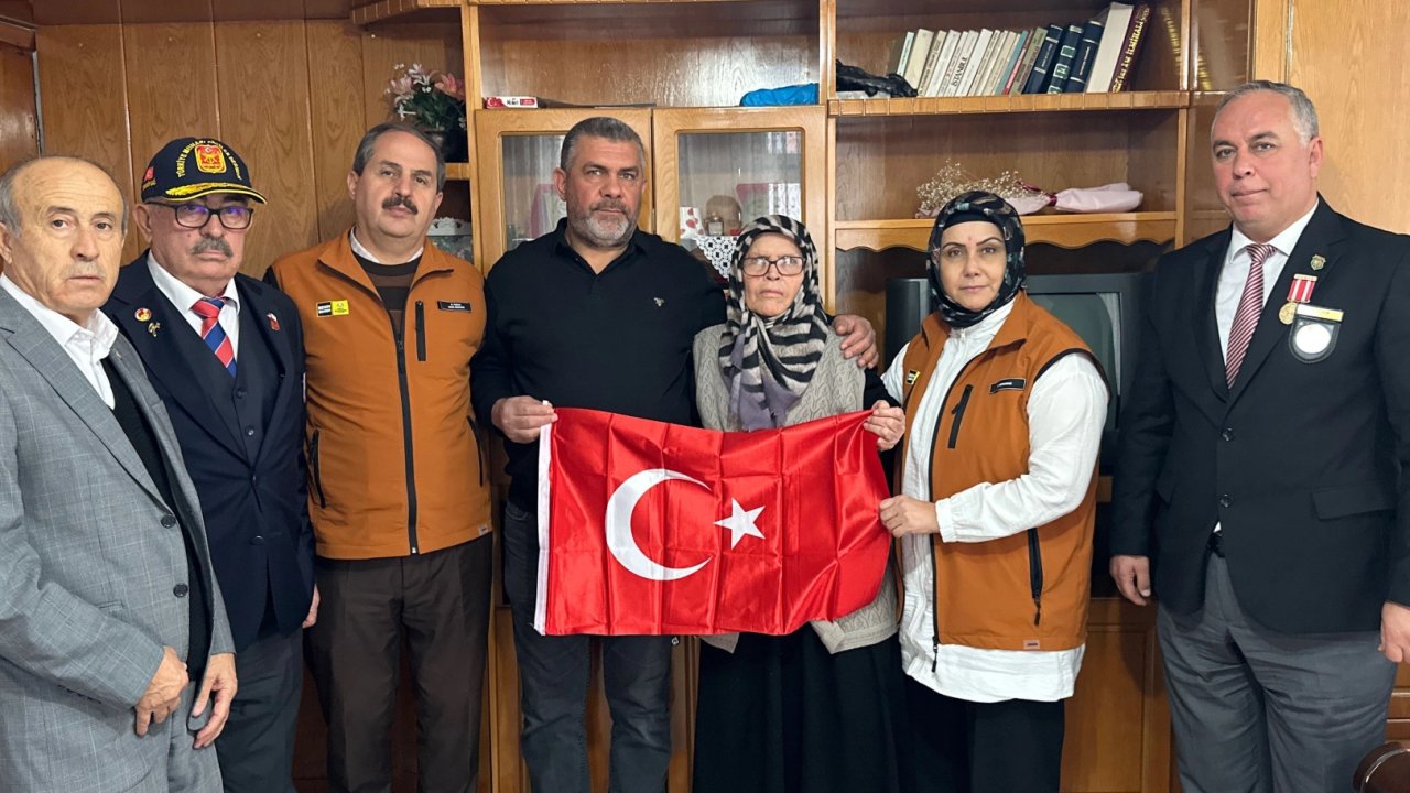 Konya&#039;da şehit öğretmenler unutulmadı