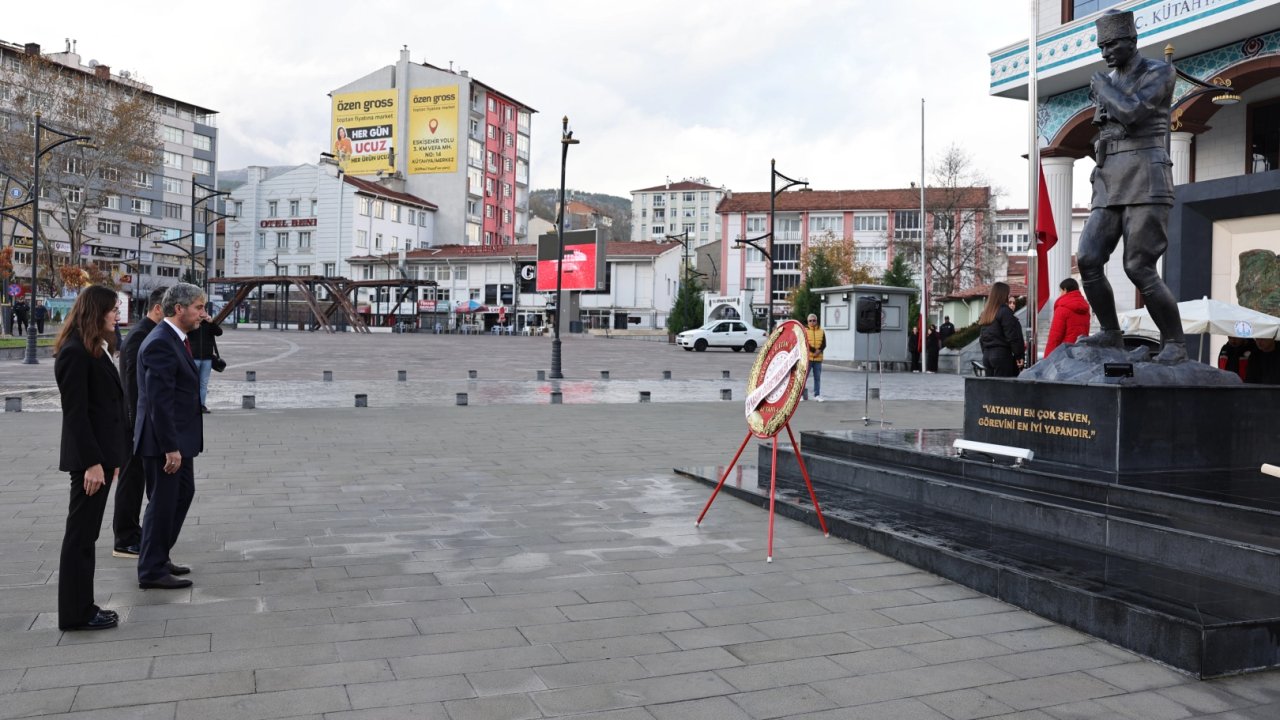 Kütahya protokolünden 24 Kasım çelengi