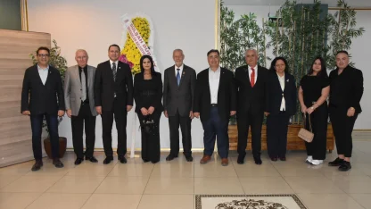 Manisa Şehit Aileleri ve Gaziler Derneği’nden tanışma yemeği