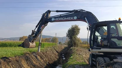 Manisa'da tarım arazileri taşkınlara karşı korunuyor