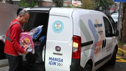 Manisa'dan 15 bin öğrenciye çanta ve kırtasiye desteği