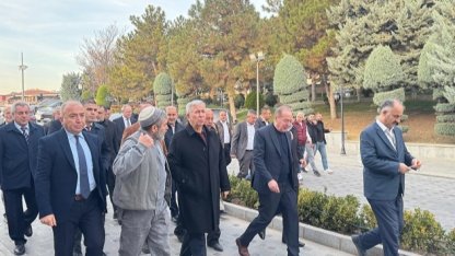 Mansur Yavaş Hacı Bayram esnafıyla buluştu