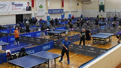 Masa tenisinin ustaları Osmangazi’de buluştu