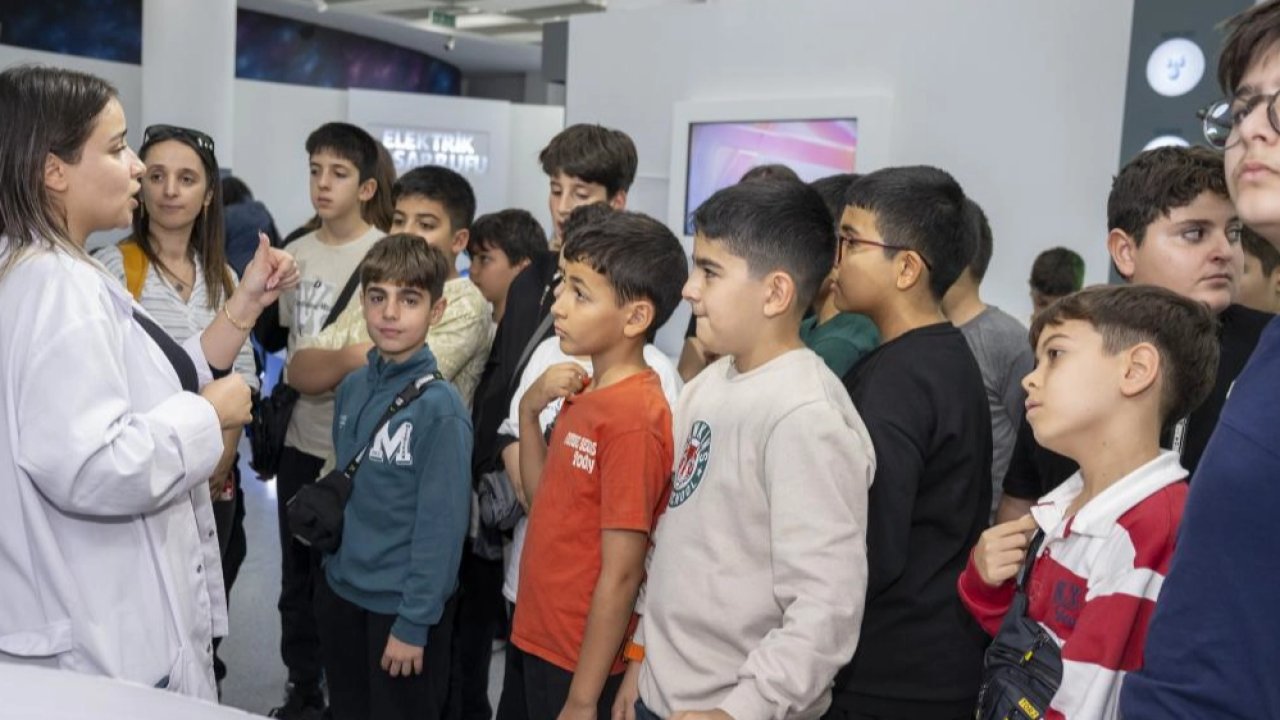Mersin&#039;de çocuklar bilimle buluştu