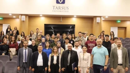 Mersin'de Kariyer Merkezi gençlere yeni ufuk açıyor