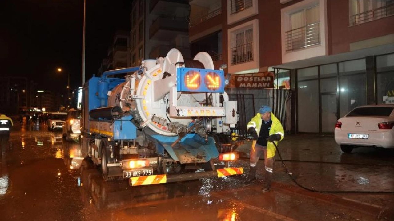 Mersin&#039;de kuvvetli yağış sonrası hızlı müdahale