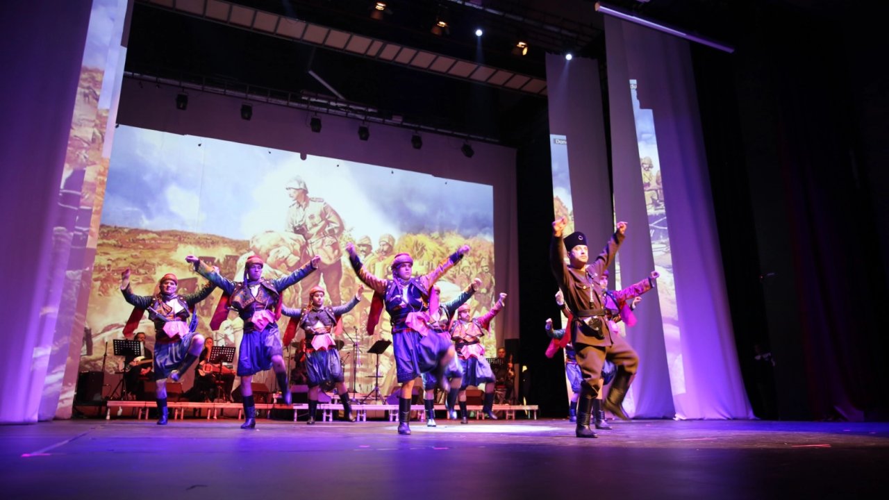 Muğla&#039;da zeybek ve türkülerle Atatürk anıldı