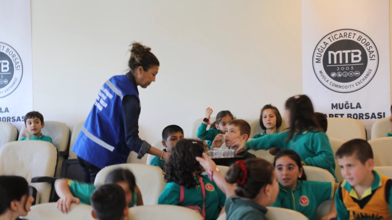 Muğla’da zeytinyağı bilinci çocuk yaşta filizleniyor