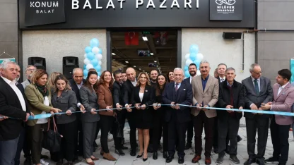 Nilüfer’in modern pazar alanı Balat’ta hizmete açıldı