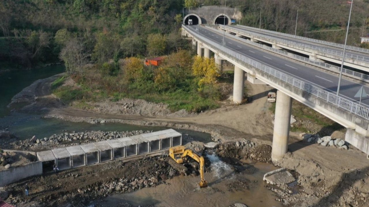 Ordu&#039;da Akçaova Irmağı’na sel önlemi
