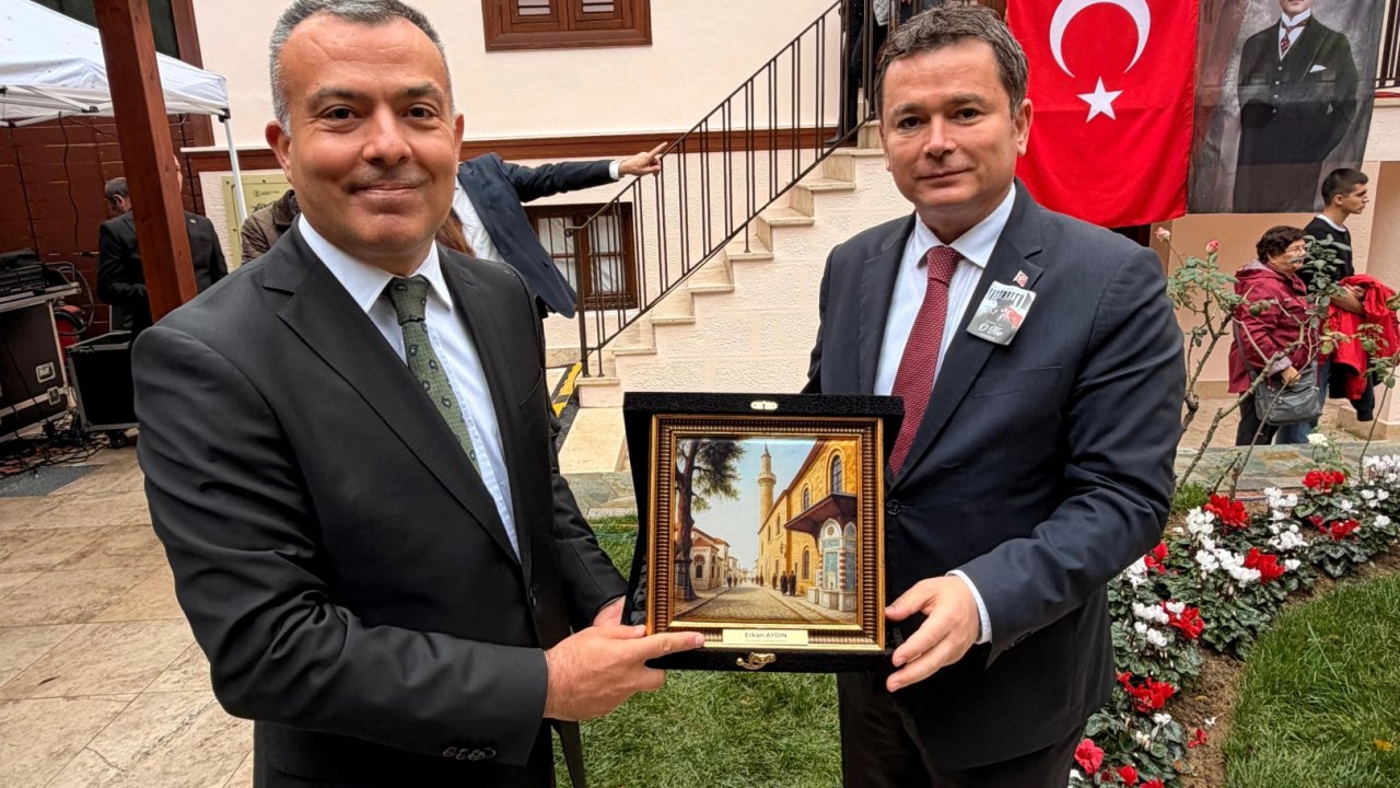 Osmangazi Belediye Başkanı Erkan Aydın Atatürk’ü Selanik’te andı