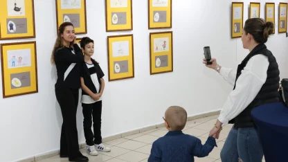 Rıfat Ilgaz’ın 'Öksüz Civciv'i çocukların çizimleriyle hayat buldu