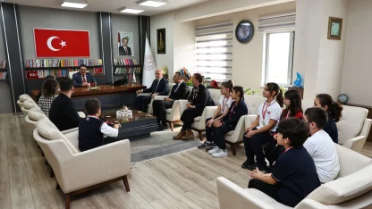 Sakarya Serdivanlı ilkokul öğrencilerinden Milli Eğitim'e ziyaret