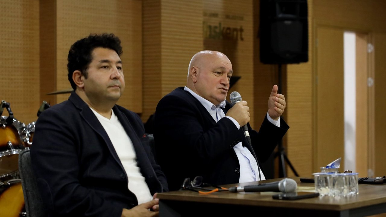 Sakarya&#039;da Tarih Atölyesi Prof. Dr. Ahmet Taşağıl ile başladı