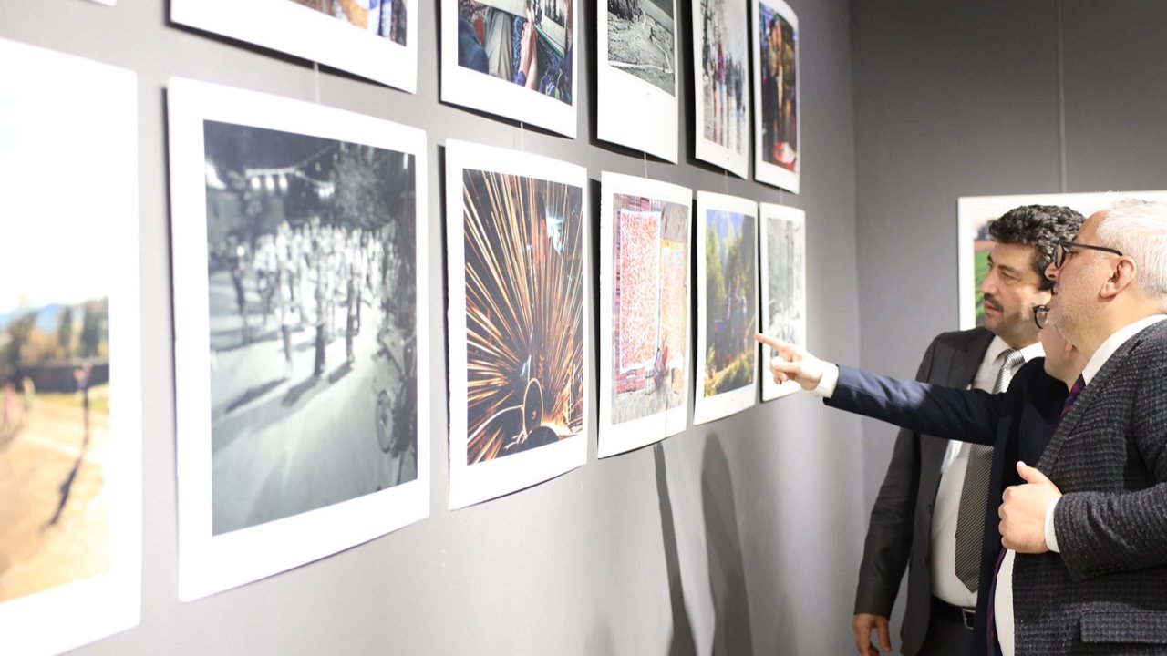 Sakarya’nın kültürünü yansıtan kareler sanatseverle buluştu