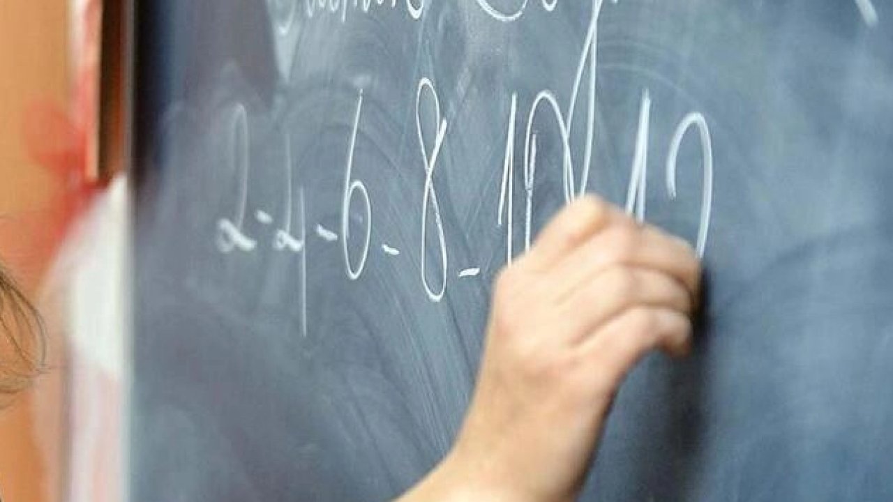 TEDMEM&#039;den Türkiye&#039;nin öğretmenlik politikalarına kritik rapor... Nitelik yerine nicelik öne çıkıyor