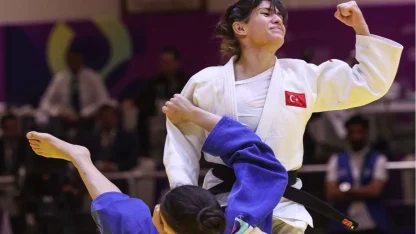 Tuğçe Beder'den Riyad'da altın madalya