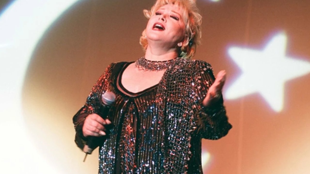 Türk Sanat Müziğinin efsane ismi Muazzez Abacı vefat etti