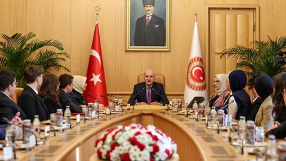 Ulusal Çocuk Forumu temsilcileri TBMM'de