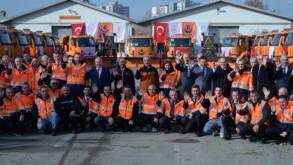 Yolların kahramanları kışa hazır... Karayolları makime parkı yenilendi