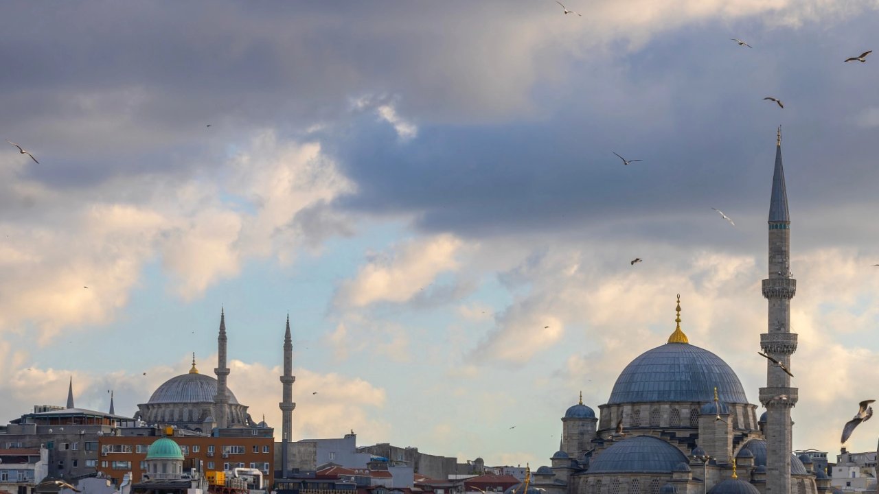 Yurt genelinde parçalı ve bulutlu hava hakim