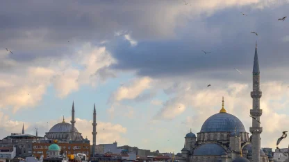 Yurt genelinde parçalı ve bulutlu hava hakim