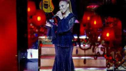 Ziynet Sali'den Muazzez Abacı'ya duygulandıran saygı