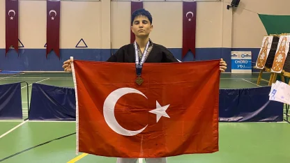 5. Dünya Alpagut Şampiyonası'nda İzmirli öğrenciden çifte üçüncülüğü