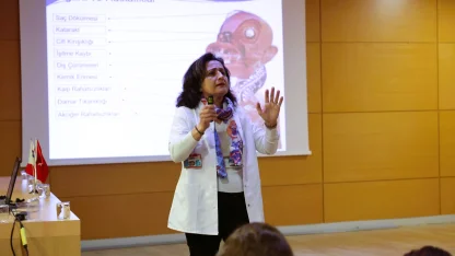 Antalya Büyükşehir’den personellere sağlık ve farkındalık eğitimi