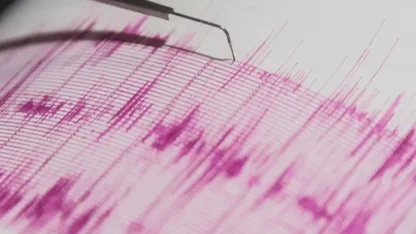 Antalya Serik'te 4,9 büyüklüğünde deprem