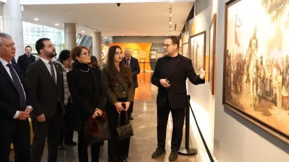 Bakan Bolkvadze Bursa’da Panorama 1326’yı gezdi