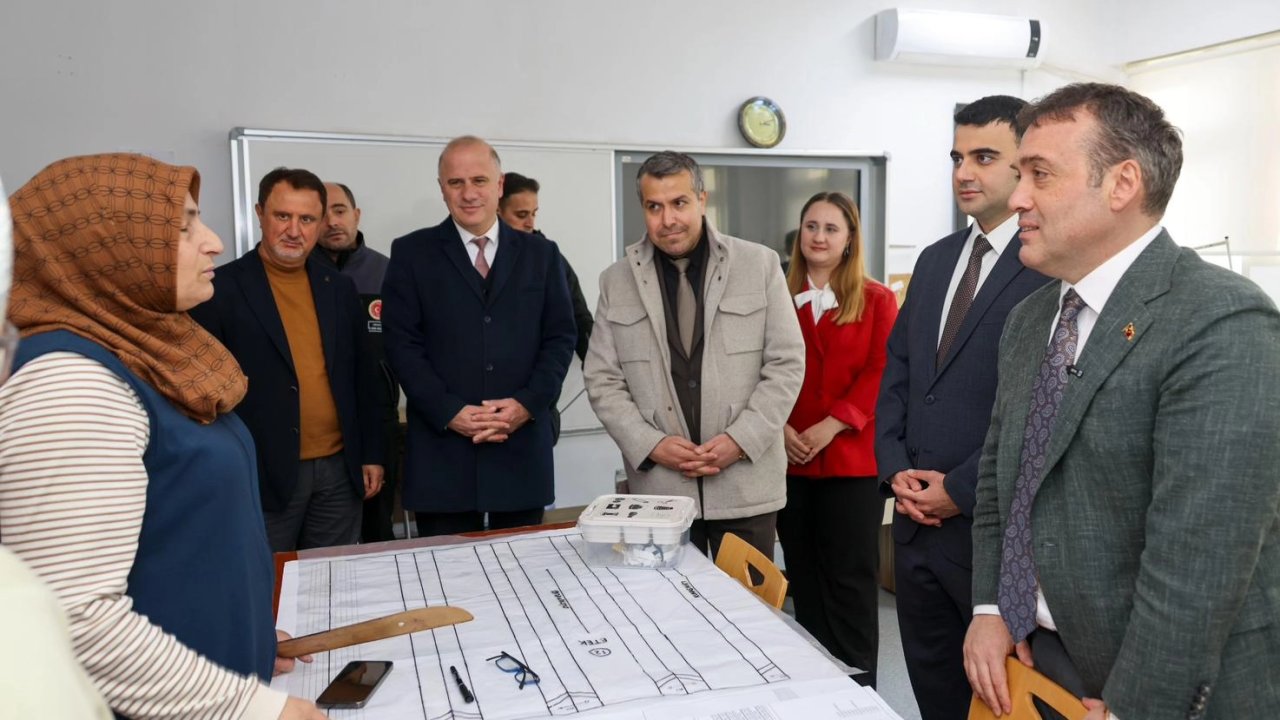 Bilecik Valisi Sözer&#039;den Osmaneli HEM&#039;e ziyaret