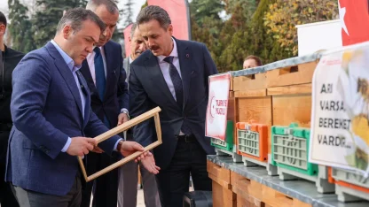 Bilecik'te arıcılara bin yeni kovan dağıtıldı