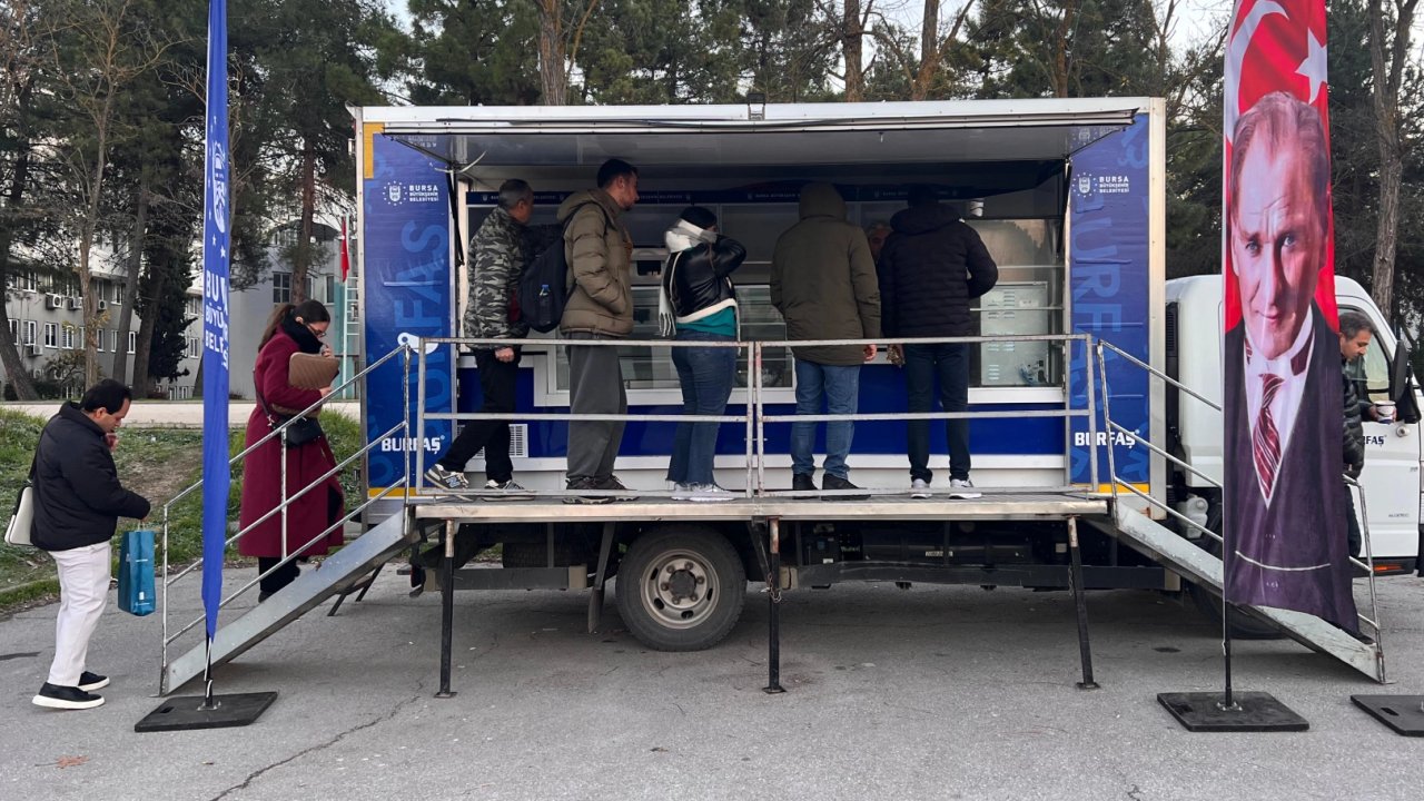 Bursa Büyükşehir öğrencilerin içlerini ısıtıyor