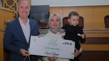 Bursa İnegöl Aile Okulu'nda ödüller sahiplerini buldu