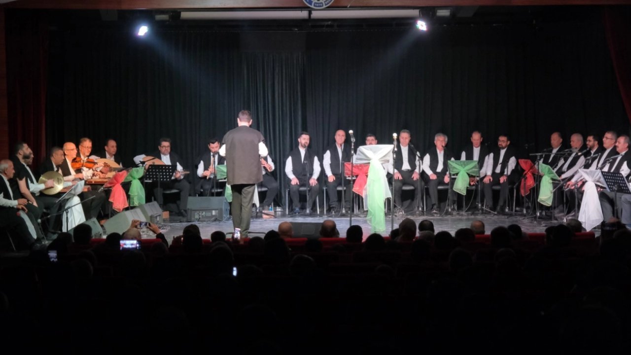 Bursa İnegöl'de 'Tasavvuf'un üç aylar konseri mest etti