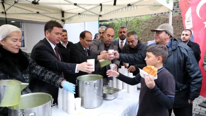 Bursa Osmangazi'de Başkan Aydın'ın yeni durağı Yenikent oldu